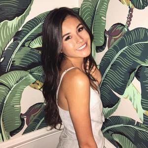 Meet your Posher, Angelica